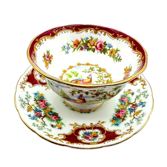 Vintage Royal Albert Chelsea Bird Bone China Tea Cup & Saucer Set England - Picture 1 of 7